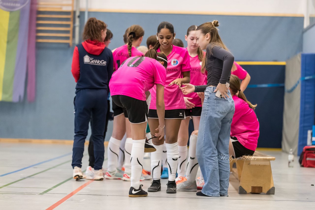 Bild 53 - C-Juniorinnen 3 Loewinnen Cup